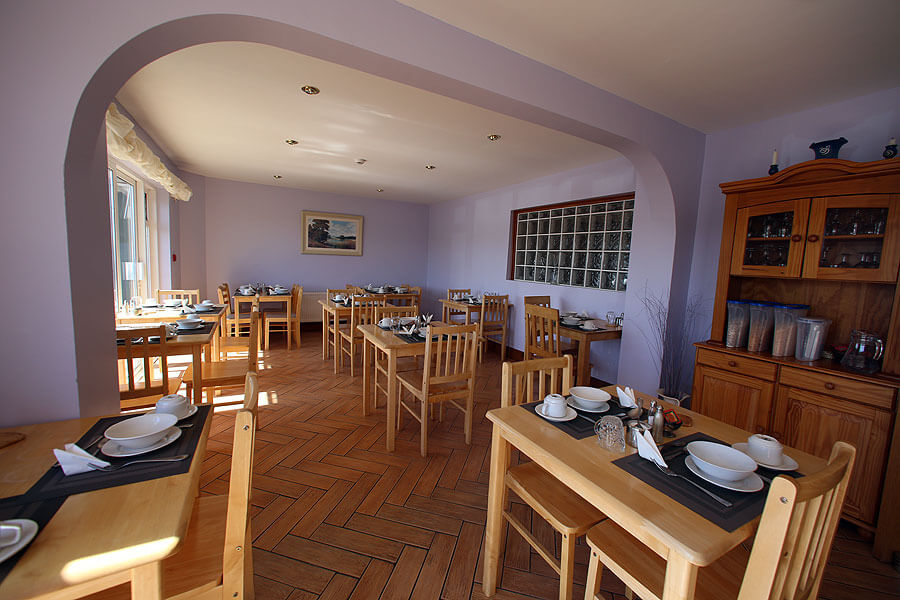 harbour_nights_dingle_dining_room_1003